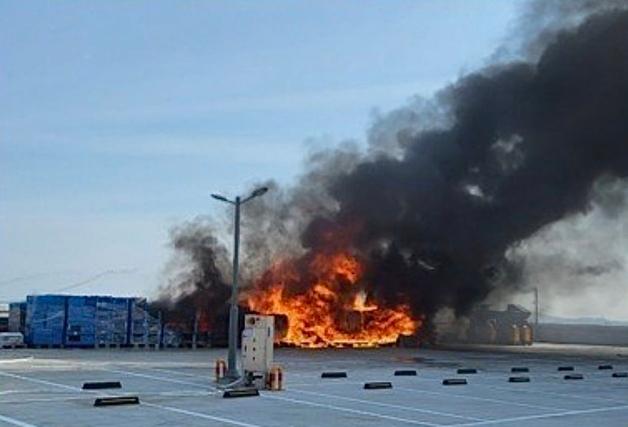 김포 물류센터 옥상서 불…1시간 만에 진화