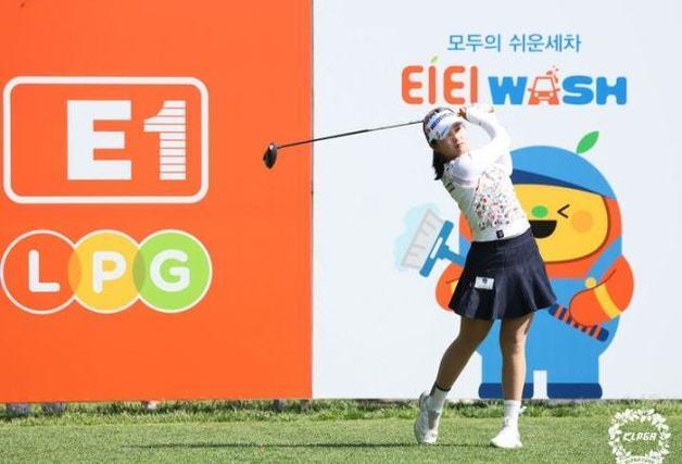 '사상 첫 2연패 도전' 박현경, KLPGA 채리티 오픈 1R 공동 4위
