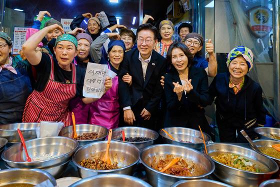 李정부 첫 전국선거 시작…靑, 예상 밖 초접전에 판세 촉각