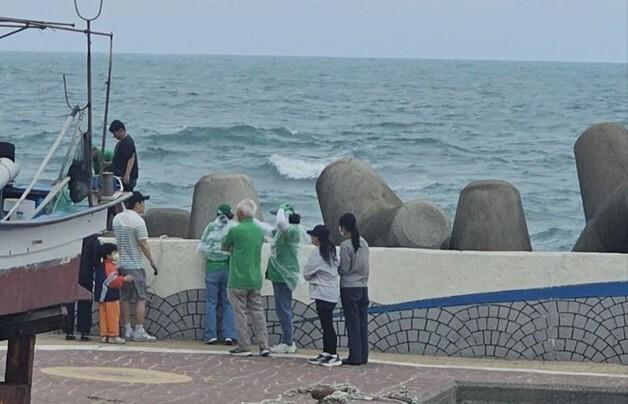 유세 중 바다 빠진 초등생 구조한 울산교육감 후보 선거사무원들