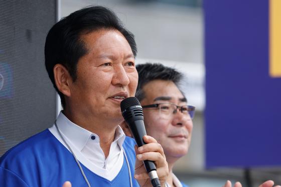 "정청래 암살단 모집" 오픈채팅서 모의한 일당…불구속 송치
