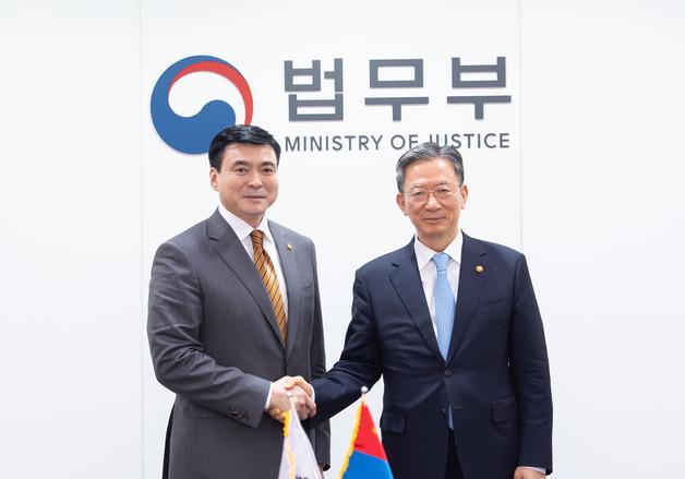정성호, 몽골 법무장관 만나 '출입국·이민정책 협의체' 구성 논의