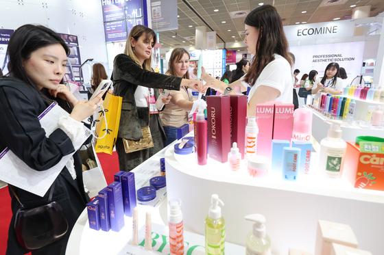 1~5월 K-뷰티·푸드·패션 '날개'…中企 4대 유망 소비재 수출 16.4%↑