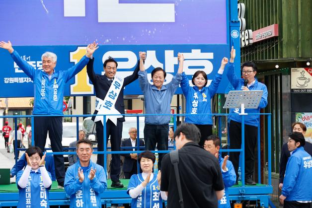 우상호 "정선 KTX 철도망 구축" vs 김진태 "SOC 8전8승 추진력"