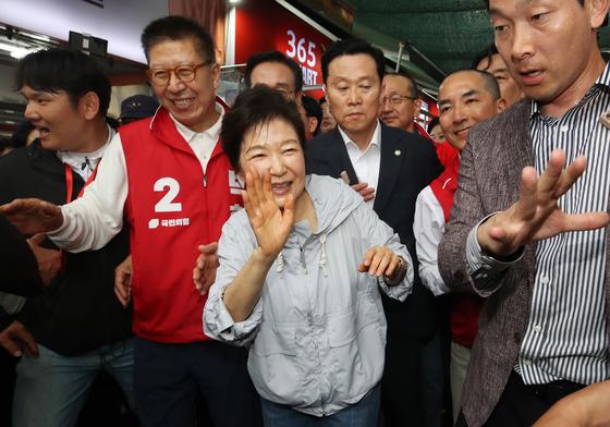 박형준 "朴에 이어 MB도 지원차 31일 부산에…장동혁? 계획 없다" 