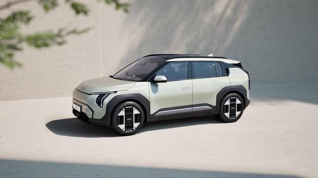 기아 EV3, 獨 아우토 자이퉁 평가 종합 1위…"항속거리·승차감 호평"