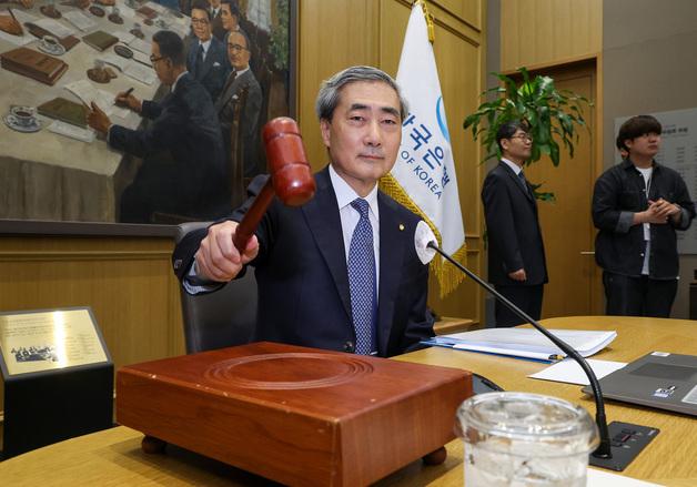 [문답]신현송, 금리인상 공식화…"갈 길 명확, 점도표 보면 답 보일 것"