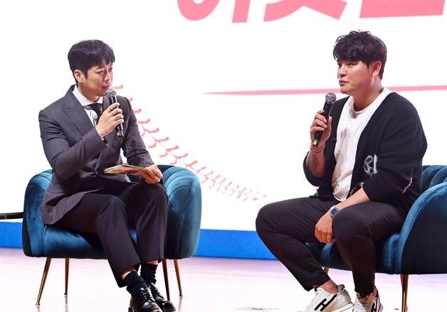 "실패 견디는 힘, 경쟁력"…애견인 추신수-김재원, 호남대 토크콘서트
