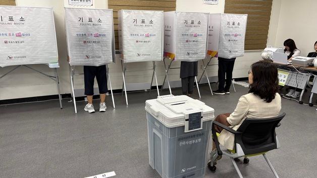 [사전투표] 경남 오전 7시 0.57%…하동군 1.24% 