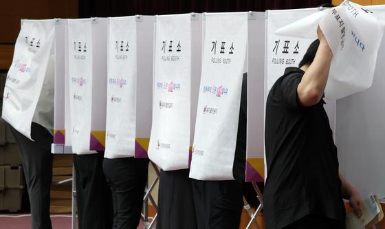 [사전투표] 전북 둘째 날 오전 8시 20.98%…8회 지선 대비 6.56%p