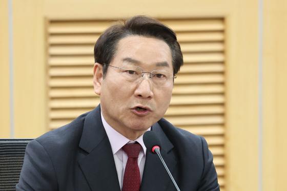 법원, 유정복 후보 재판 불출석에 "또 안 나오면 구속 검토"