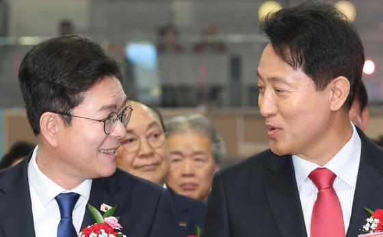 [뉴스1 PICK]정원오·오세훈, 어버이날 기념행사에서 '큰아들' 메시지 놓고 신경전