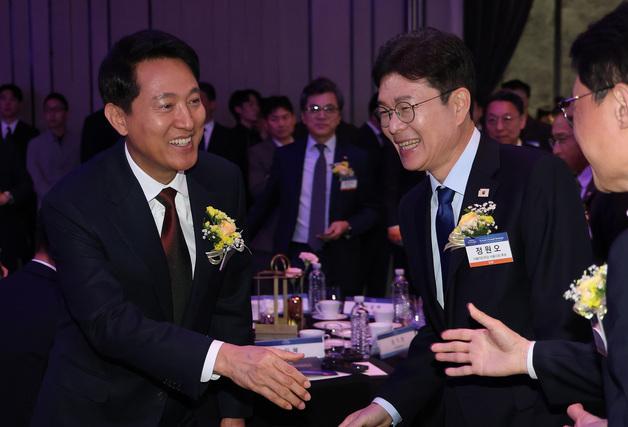 정원오·오세훈, '서울 미래' 신경전…정책·정치 현안 공방(종합)