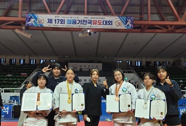 고창군청 여자유도부, 청풍기 전국유도대회서 5개 메달 휩쓸어