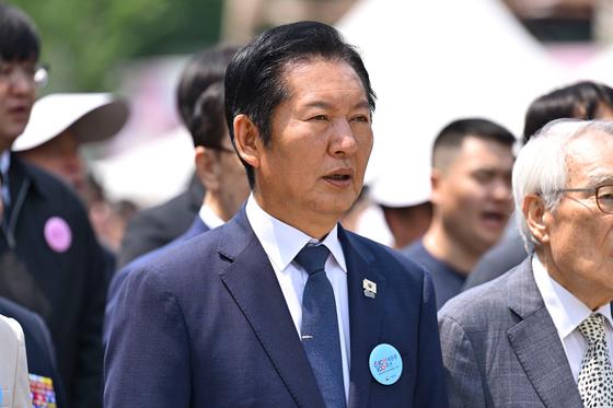 "정권 짧다" 정청래, 마이웨이 선언?…선거 책임론에 與내홍 격화(종합)