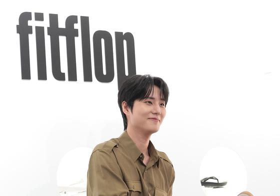 [뉴스1 ★]영케이, 신발 보여달랬더니 진짜 벗었다…감성장인의 우당탕탕 예능감