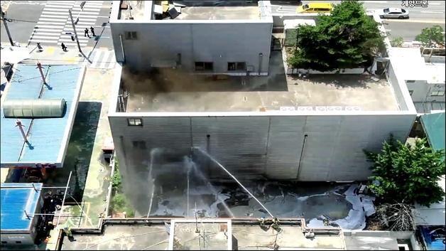 인천 작전동 전자제품 건물서 불…인명피해 없어