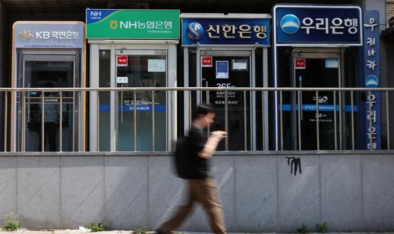 '빚투' 수요에 신용대출 급증