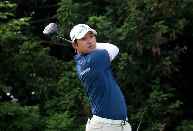 박은신, KPGA 클래식 첫날 선두…3년 7개월 만의 우승 도전