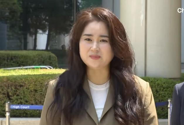 尹 30년 선고에 울먹인 김계리 "우리 사회 암약 간첩 너무 많아 무서웠기 때문"