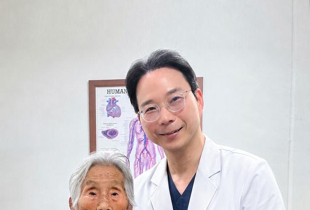 98세 복부대동맥류 파열 환자 수술 성공…골든타임 지킨 '이 병원'