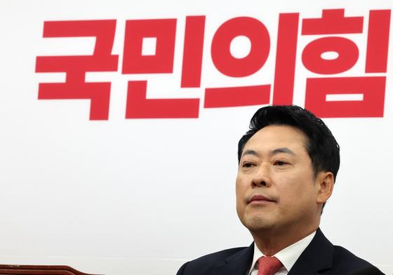 [뉴스1 PICK]"좀비 지도부"vs"국민 모욕"…국민의힘 지도부,공개 충돌
