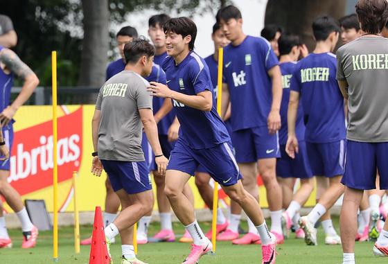 한국 대표팀 '완전체'에 주전 경쟁·긴장감…배준호·김태현까지 합류