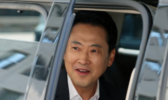 차량 탑승한 장동혁 대표