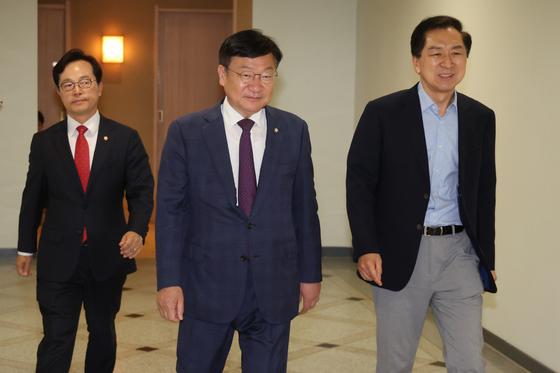 국민의힘, 17일 의총 개최…장동혁 거취·선거소청 논의할 듯
