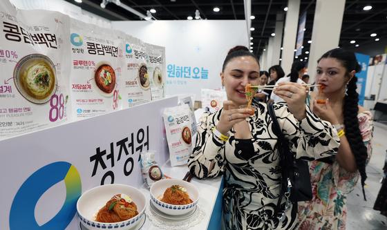 외국인 입맛 사로잡은 K분식