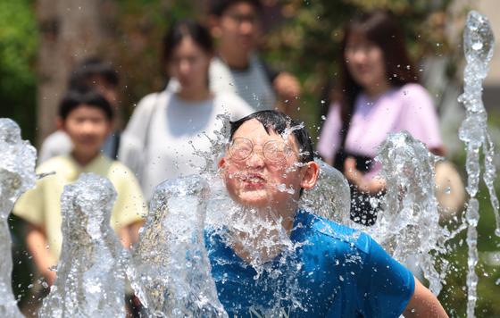 한중일, 지난해 관측 이래 가장 더운 여름…한국 연평균기온 '역대 2위'