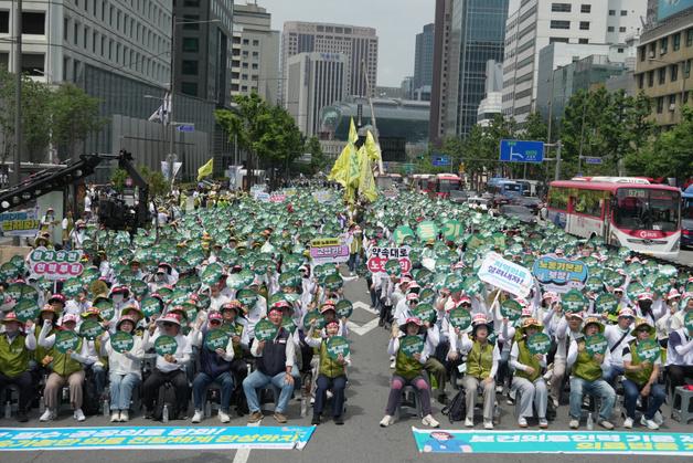보건의료노조 "의료인력 기준 제도화, 환자 살릴 유일할 길"