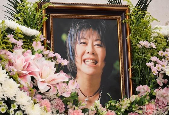 '홍수환 아내' 유명 가수 옥희, 신장암 투병 끝 별세…애도 물결(종합)