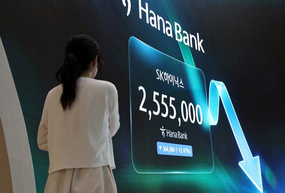 "재무제표 봤냐고요? 그냥 샀는데…2030 자산 위협하는 '노룩 투자'