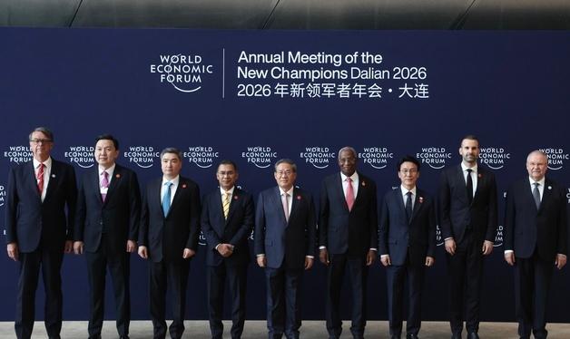 2026 하계 다보스포럼 참석한 김민석 국무총리
