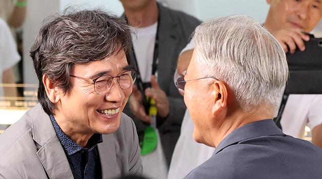 유시민 "李대통령, 정계개편 하려 해…존중 하나 실패로 끝날 것"