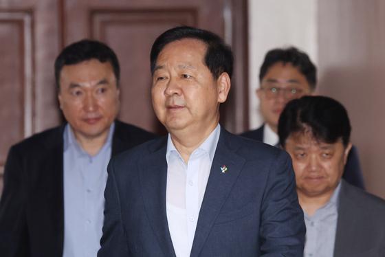 구윤철 "하반기 물가상승률 3% 이내로 관리…계란 2억개·고등어 2천톤 수입"