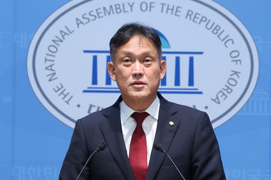 野, 형소법 개정안 헌법소원심판 청구…張대표도 개인 자격 참여
