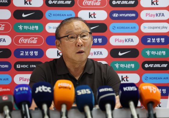 축구협회 청문회 증인 박항서 '불출석'…"태국 2부팀 감독 일정"