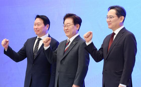 정부가 길 닦는다…삼성전자·SK하이닉스 반도체 투자 속도 붙나
