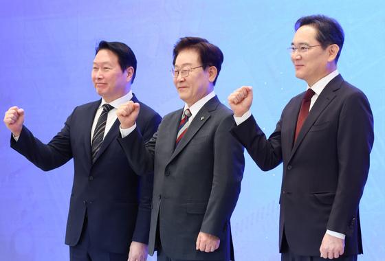 정부가 길 닦는다…삼성전자·SK하이닉스 반도체 투자 속도 붙나