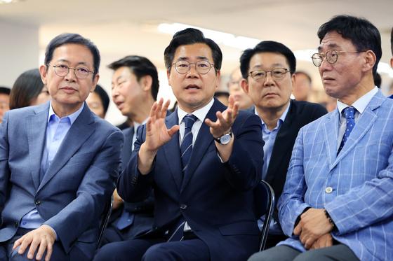 [6·3 지선] 박찬대 더불어민주당 인천시장 후보 '당선 유력'
