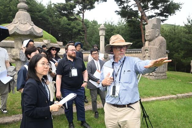 국가유산청, 유네스코 전문가와 태릉CC 현장 점검…"조선왕릉 가치 보존 논의"