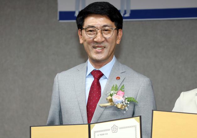 [화제의 당선인] '제주도의회 최다선' 4선 고지 오른 국힘 김황국