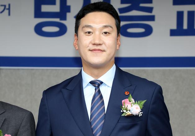 [화제의 당선인] 아버지 발자취 따라…제주 최연소 민주 김기환