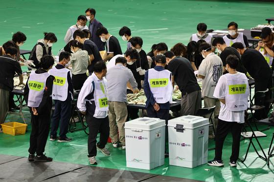 송파선관위, 거소투표자 77배 '뻥튀기' 보고…합수본, 실무자 입건