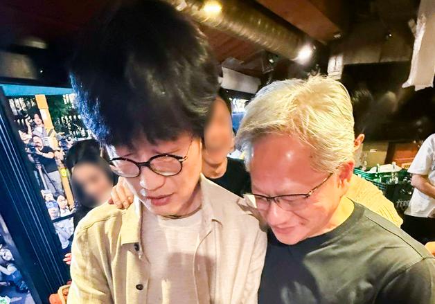 500만원 골든벨 울린 이해진…네이버페이 '안면인식' 결제로 쓱