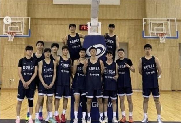 U18 남자 농구대표팀, 중국에 80-92 패배…아시아컵 예선은 통과