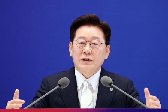 李대통령 "투표용지 부족 사태에 나선 청년들, 참으로 귀하고 존경"(종합)