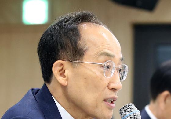 추경호 "반도체 투자, 특정지역 편중설…정치 논리 배제해야"